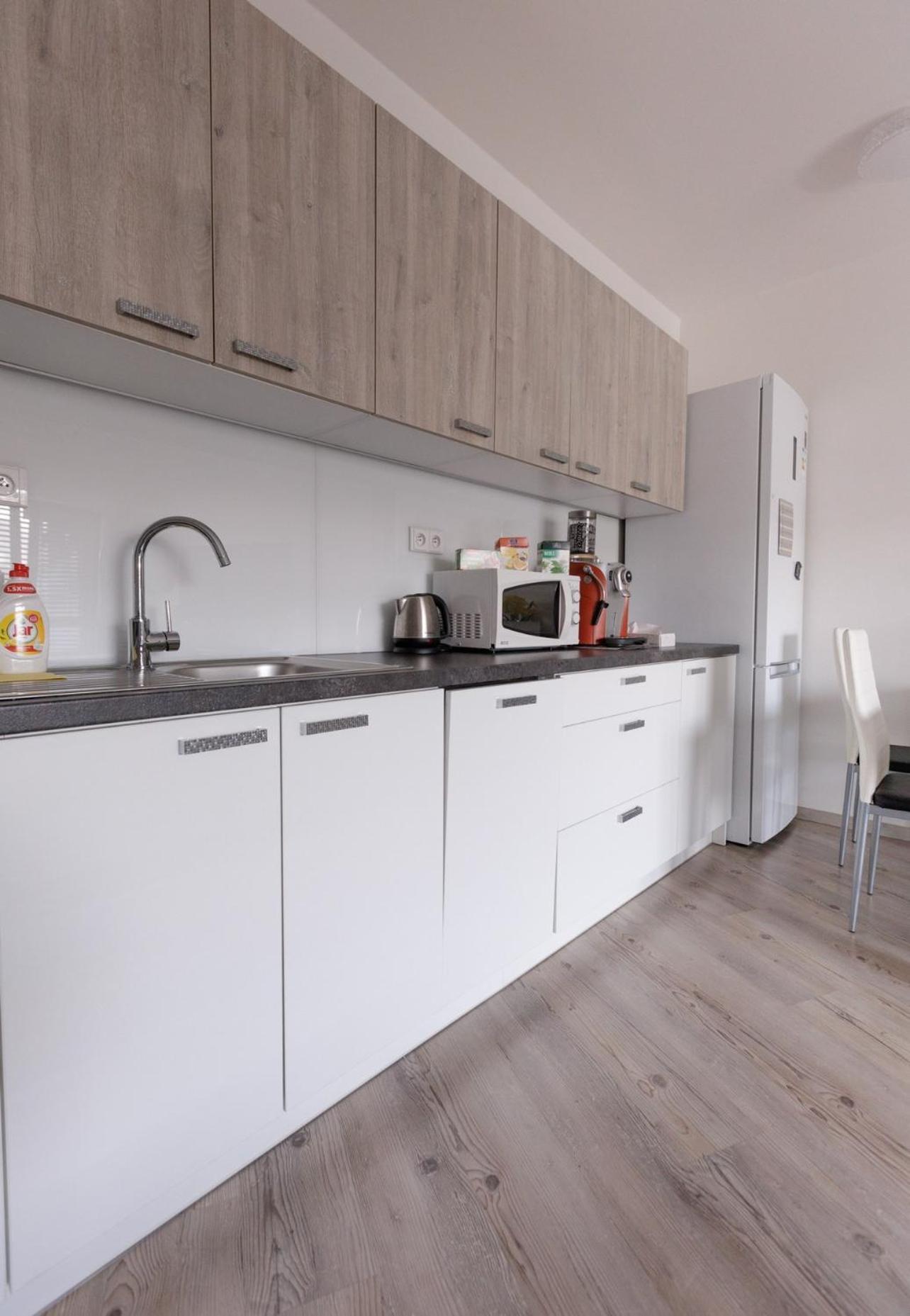 Miracle Apartment Bratislava Ngoại thất bức ảnh